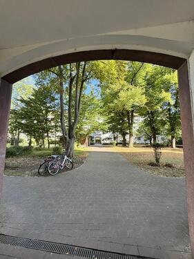 Foto - Helle, renovierte, voll möblierte 2 Zimmer Wohnung in zentraler Lage