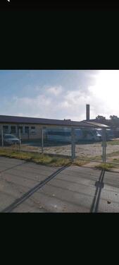 Foto - Stellplatz,Parkplatz für Wohnwagen, Wohnmobil,PKW,AnhängerBoot