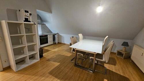 Foto - 2.5 Zimmer Dachgeschoßwohnung zur Miete in Wiesbaden