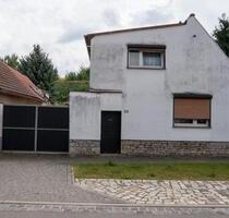 Einfamilienhaus - 90.000,00 EUR Kaufpreis, in Aschersleben (PLZ: 06449)