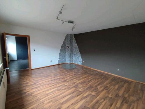 Foto - Wohnung 3 Zimmer mit Balkon kernsaniert