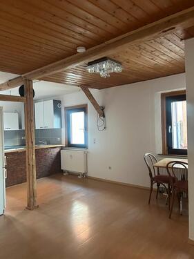 Foto - Etagenwohnung in Großrinderfeld zur Miete