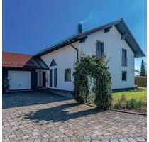 PROVISIONSFREI - gepfl. EFH mit Traumgarten, PV-Ertrag 4.000 p.a. - Marktl