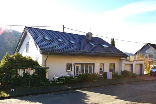 Foto - Charmante 3-Zimmer Dachgeschosswohnung mit großer Sonnenterasse