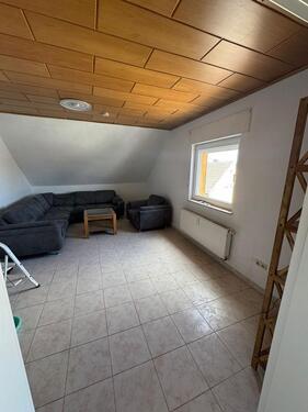 Foto - 3 Zimmer Dachgeschoßwohnung zur Miete in Beindersheim