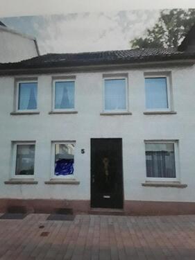 Foto - Haus zu verkaufen - 100.000,00 EUR Kaufpreis,