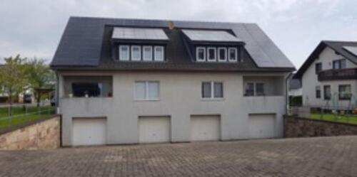 Foto - Erdgeschoss - 3 ZKB mit Balkon und Garage