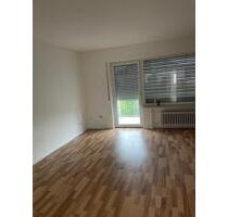 2 Zimmer Wohnung mit Balkon, Hanau Klein Auheim