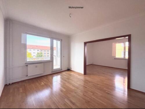 Foto - Helle, große ETW - Lift, Balkon, 2 Bäder, Keller, Stellplatz