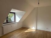 Foto - Frisch Sanierte 4-Zimmer Wohnung- bezugsfertig & provisionsfrei