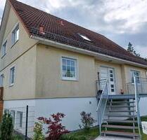 Großes Einfamilienhaus mit Einliegerwohnung und Garage - Biederitz