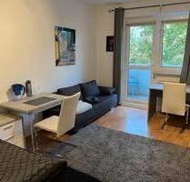 1 Raumwohnung zur Miete in Rostock, 295 Warmmiete