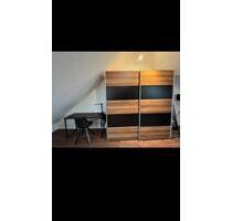 Charmante 40 m² Dachgeschosswohnung voll möbliert - Stuttgart Zuffenhausen