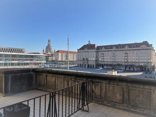 Foto - Riesige Terrasse zum Altmarkt - 1.336,00&nbsp;EUR Kaltmiete,