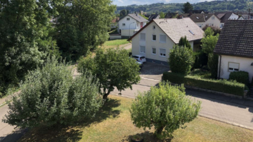 Foto - Helle 3,5-Zimmer-DG-Wohnung mit 2 Balkonen & EBK in Wehr