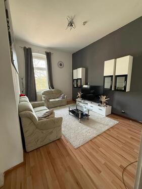 Foto - Schöne 2 Zimmer Altbauwohnung, direkt am Hochemmericher Markt
