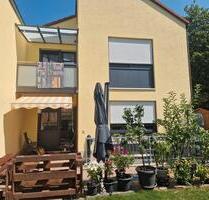 Gepflegtes Reiheneckhaus mit Garten und 2 Garagen zur Miete - Donauwörth