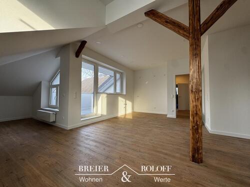 Foto - Luxus trifft Altbaucharme - Exklusive 3,5-Zi.-DG-Whg. im Erstbezug