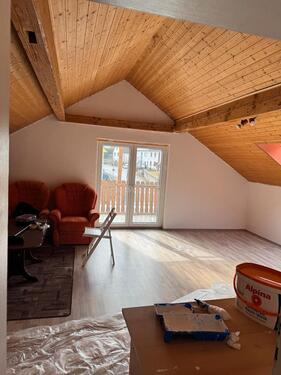 Foto - 3-Zi DG-Wohnung mit Balkon & Stellplatz in Grünningen