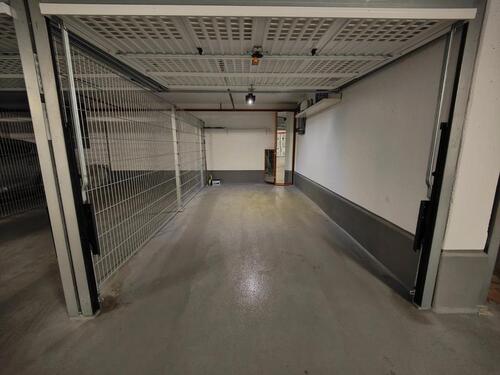 Foto - Garage Leonberg Zentrum abschließbar + Garagentorantrieb+FB