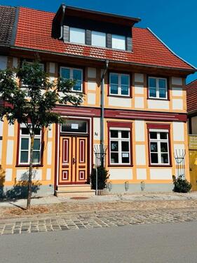 Foto - Charmantes Stadthaus mit vermieteter Gewerbeeinheit