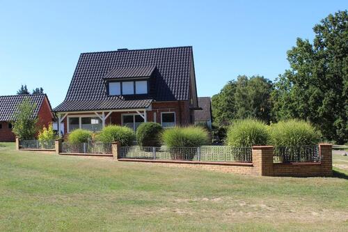 Foto - Haus zu vermieten - 900,00 EUR Kaltmiete,