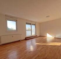 Frisch renovierte 2-Zimmer-Wohnung mit Balkon in Bischmisheim - Saarbrücken