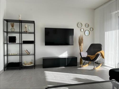 Foto - Helle 3-Zimmer-Wohnung mit Balkon & Einbauküche