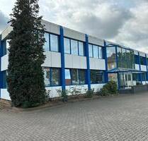 Büro-Praxisräume, Klimaanlage, Blendschutz, EinbauMöbel,Gepflegt - Dessau-Roßlau Brambach