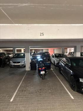 Foto - Tiefgarage in lechhausen gegenüber der Shell.