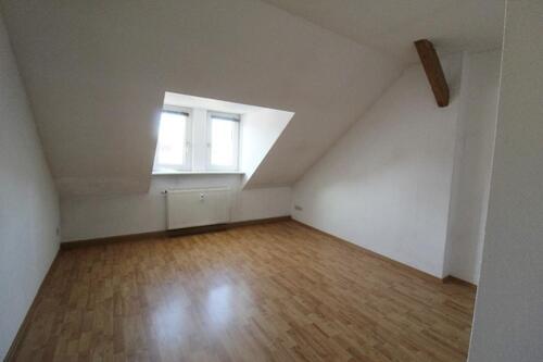 Foto - Dachgeschosswohnung mit Sichtbalken