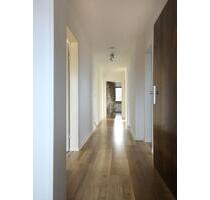 Helle 3 Zimmer Dachgeschosswohnung - Zeitlarn