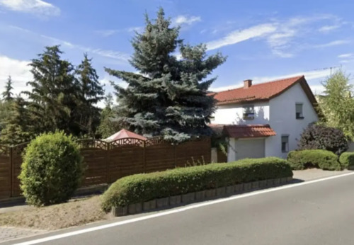 Foto - Freistehendes Einfamilienhaus mit viel Platz und Garten