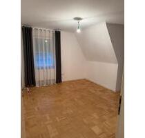 3-Zimmer Wohnung - 900,00&nbsp;EUR Kaltmiete, ca.&nbsp; 74,00&nbsp;m&sup2; in Esslingen am Neckar (PLZ: 73733) Brühl