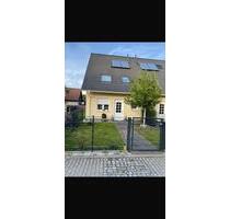Doppelhaushälfte Buckow - 695.000,00&nbsp;EUR Kaufpreis, ca.&nbsp; 129,00&nbsp;m&sup2; in Berlin (PLZ: 12353) Neukölln