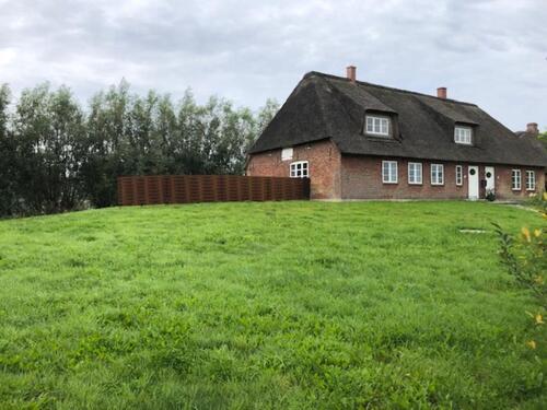 Foto - 133qm Reetdach Doppelhaushälfte auf einem Deich vor Sylt