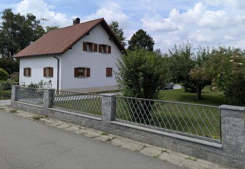 Foto - Renoviertes Einfamilienhaus mit großem Grundstück in Plattling