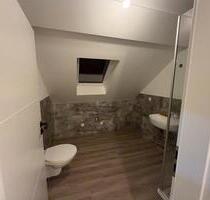 90 qm Dachgeschoss Wohnung - 850,00&nbsp;EUR Kaltmiete, ca.&nbsp; 90,00&nbsp;m&sup2; in Ransbach-Baumbach (PLZ: 56235)