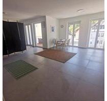 Großzügige, komfortable Neubauwohnung in ruhiger, zentraler Lage - Braunsbach