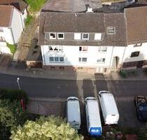 Provisionsfrei! Solides Renditeobjekt 3-Familienhaus in Röhrenfur - Melsungen