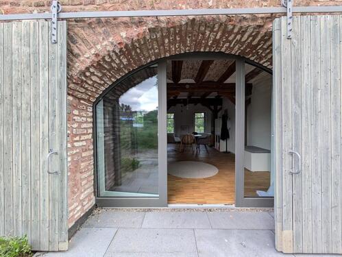 Foto - 80 m² Appartement in historischer Hofanlage am Rhein