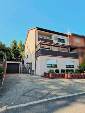 Foto - Haus mit Einliegerwohnung in sehr ruhiger Lage