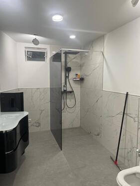 Foto - 9 Zimmer Mehrfamilienhaus, Wohnhaus zum Kaufen in Niederwerrn