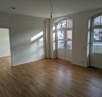 Erstbezug mit EBK und Parkett: 2-Zi.-Wohnug im Hochparterre mit Balkon und Fußbodenheizung - Dresden Cotta