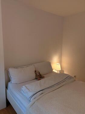 Foto - Helles, möbliertes 22 m² WG-Zimmer ab 01.07.2026, für Texer :)