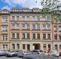 IN SANIERUNG! WG geeignete 3-Zimmer-Wohnung im Erdgeschoss - Dresden Cotta