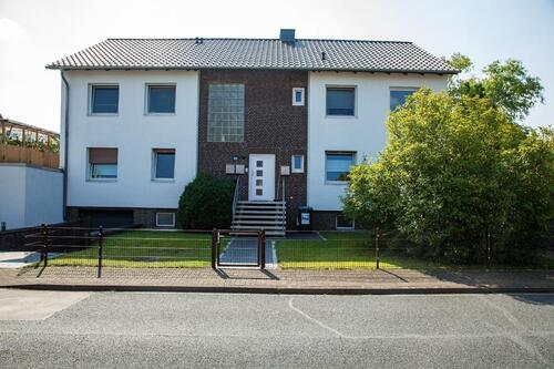 Foto - Moderne 5-Zimmer-Wohnung mit Terrasse, Garten und Top-Anbindung