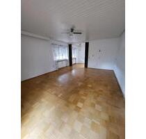 Bungalow zu vermieten - 1.200,00&nbsp;EUR Kaltmiete, ca.&nbsp; 102,00&nbsp;m&sup2; in Schweinfurt (PLZ: 97422) Haardt