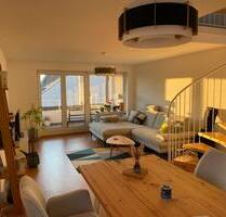 Befristet 6-8 Monate: 2,5 Zi.-DG-Maisonette Wohnung in Ditzingen