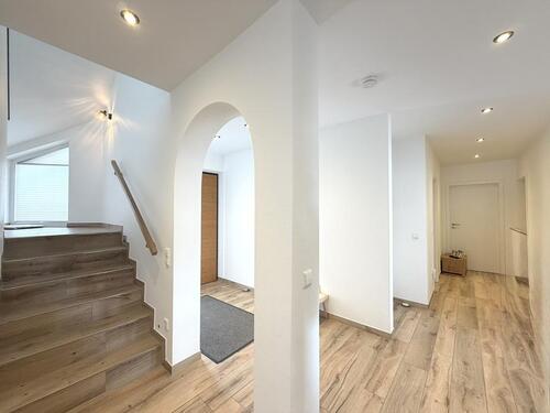 Foto - 6.5 Zimmer Einfamilienhaus zur Miete in Wimsheim